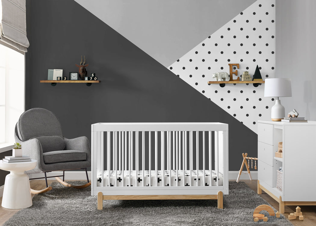 Poppy 4-in-1 Convertible CribBianca White with Natural (123)