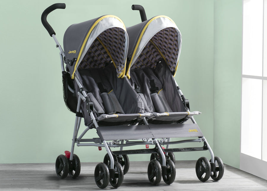 Spot On (722) 3-Jeep® Scout Double Stroller