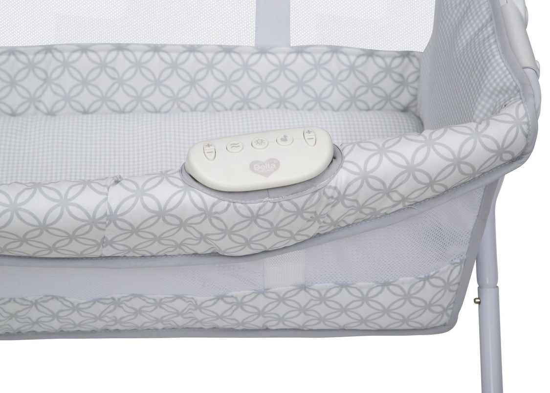 Delta Children Grey Infinity (434) Newborn Soothing Sleeper Bassinet, Detail View