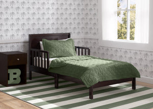 Delta Children Fabio Toddler Bed, Dark Chocolate (207), Room View, c1c 11