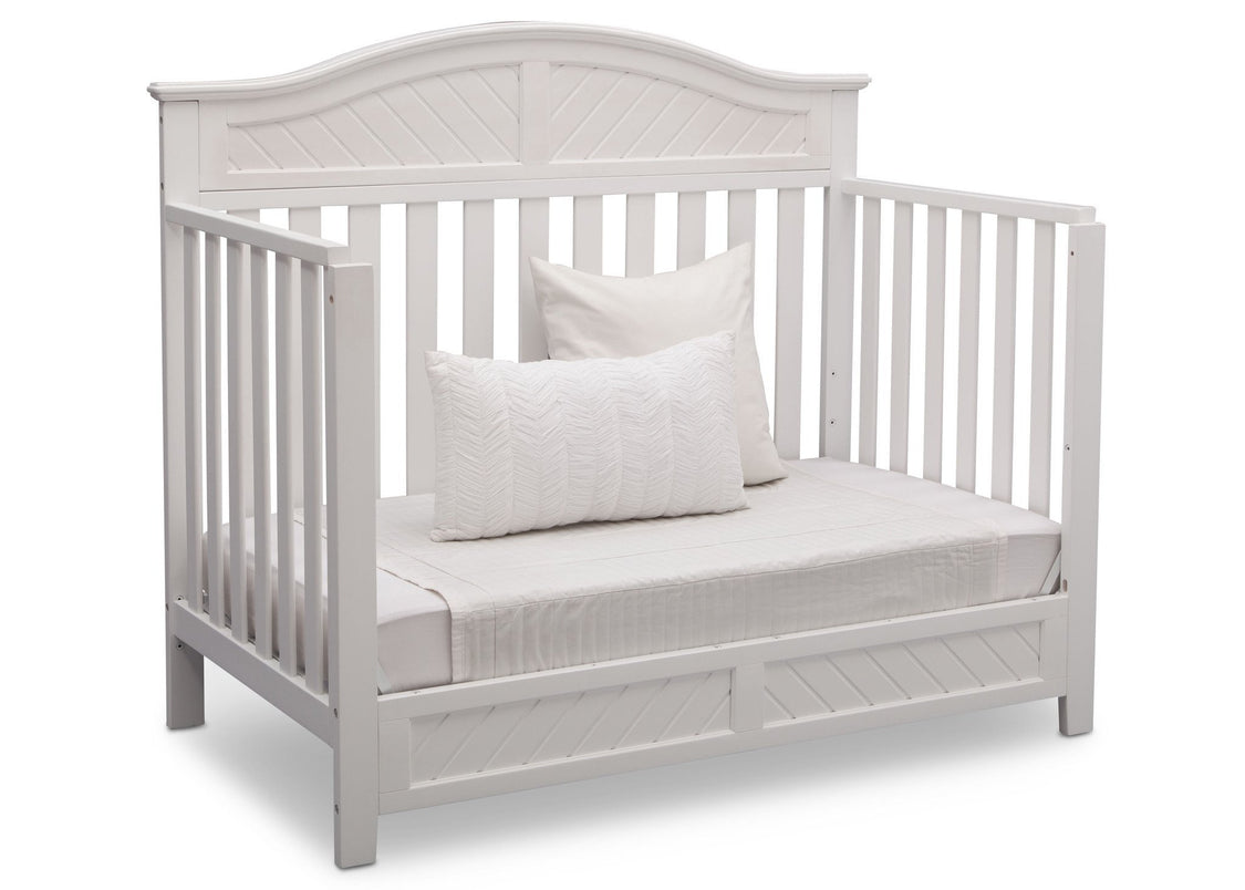 Delta Children Bianca (130) Bennington Elite Curved 4-in-1 Crib angled conversion to daybed a5a