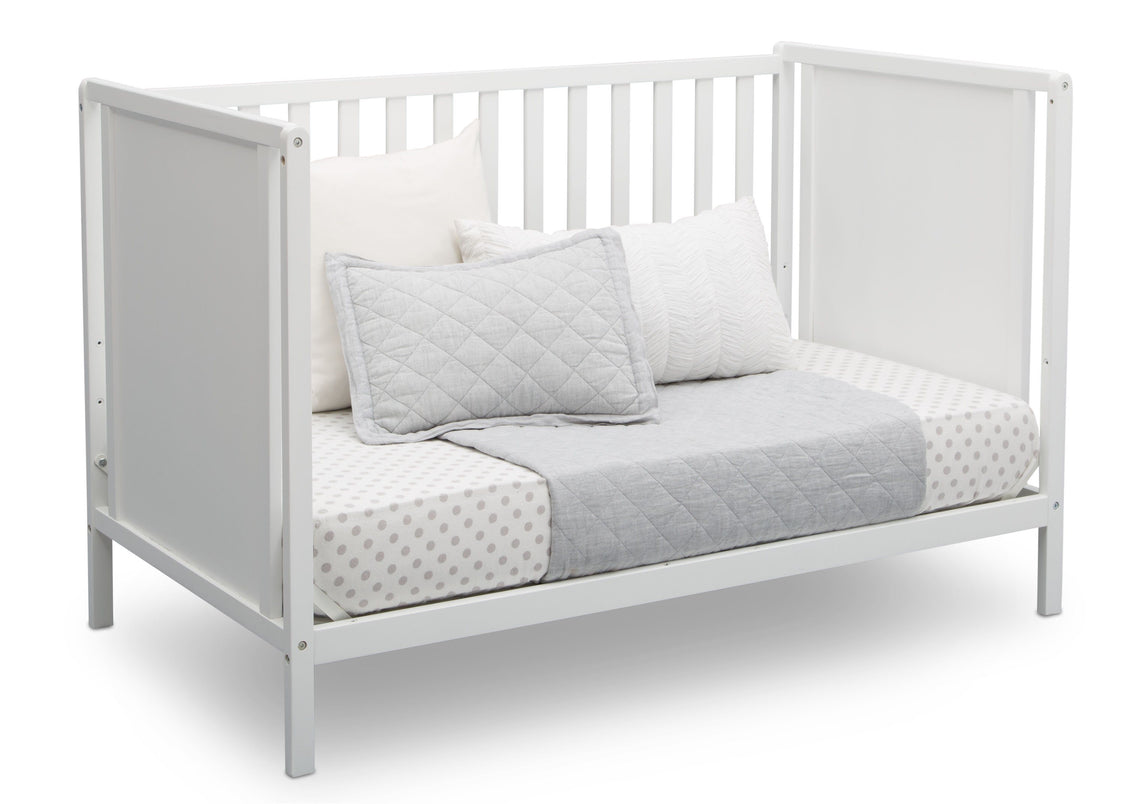 Delta Children Bianca White (130) Heartland Classic 4-in-1 Convertible Crib, Day Bed Angle, c5c