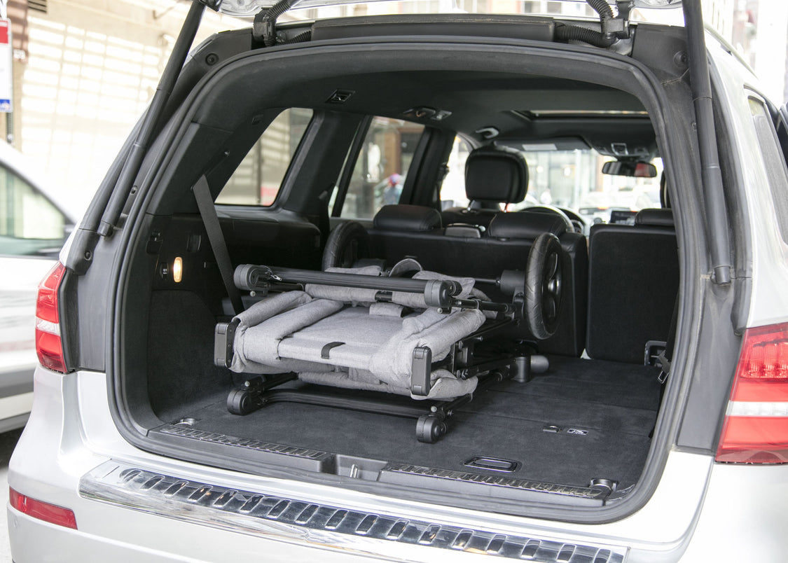 Jeep Wrangler Stroller Wagon Grey (2148), Lifestyle in Car View