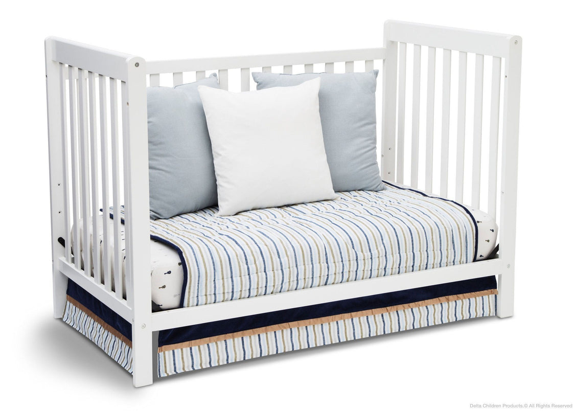 Delta Children White Ambiance (108) Waves 3-in-1-Crib Side View, Day Bed Conversion d4d