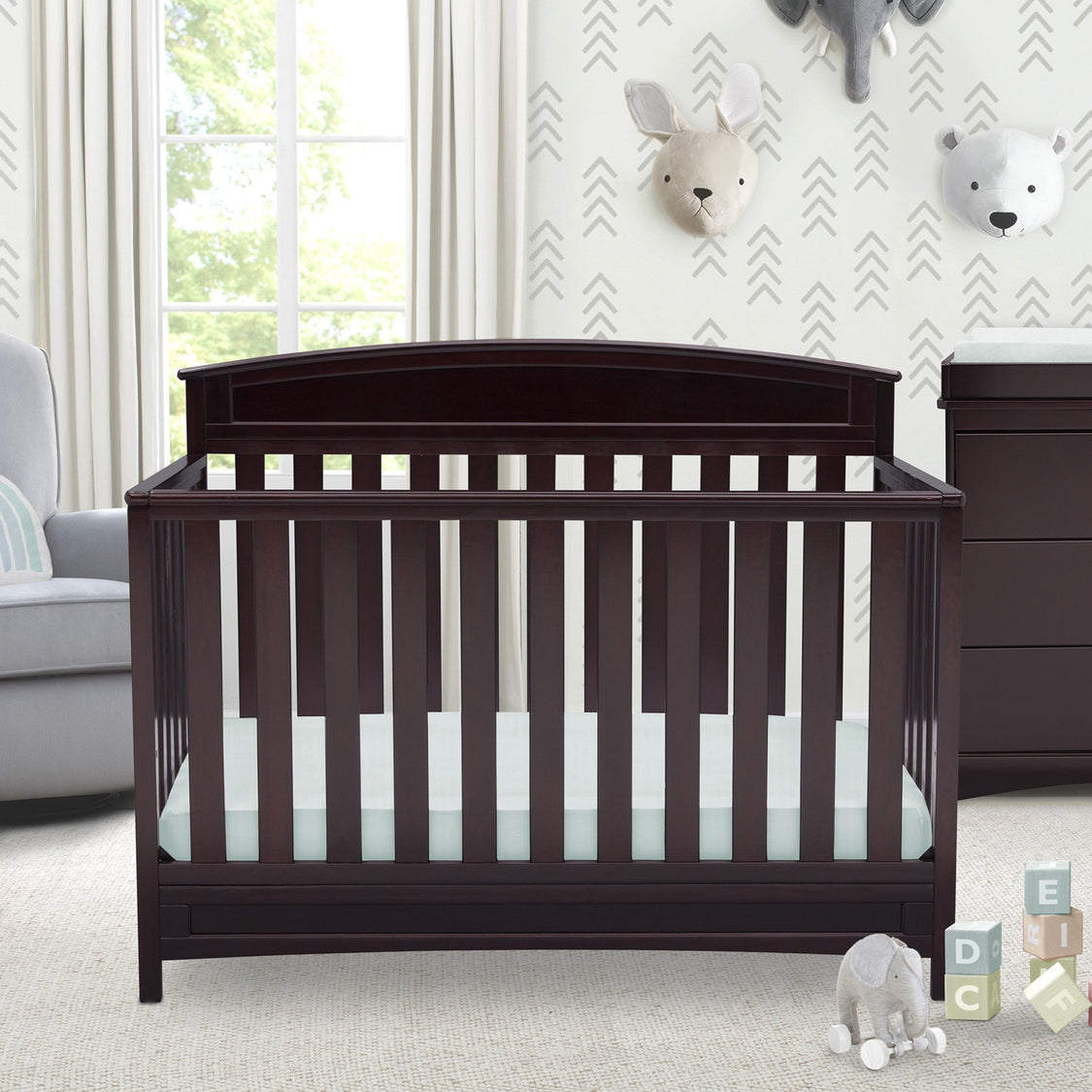 Sutton 4-in-1 Convertible Crib