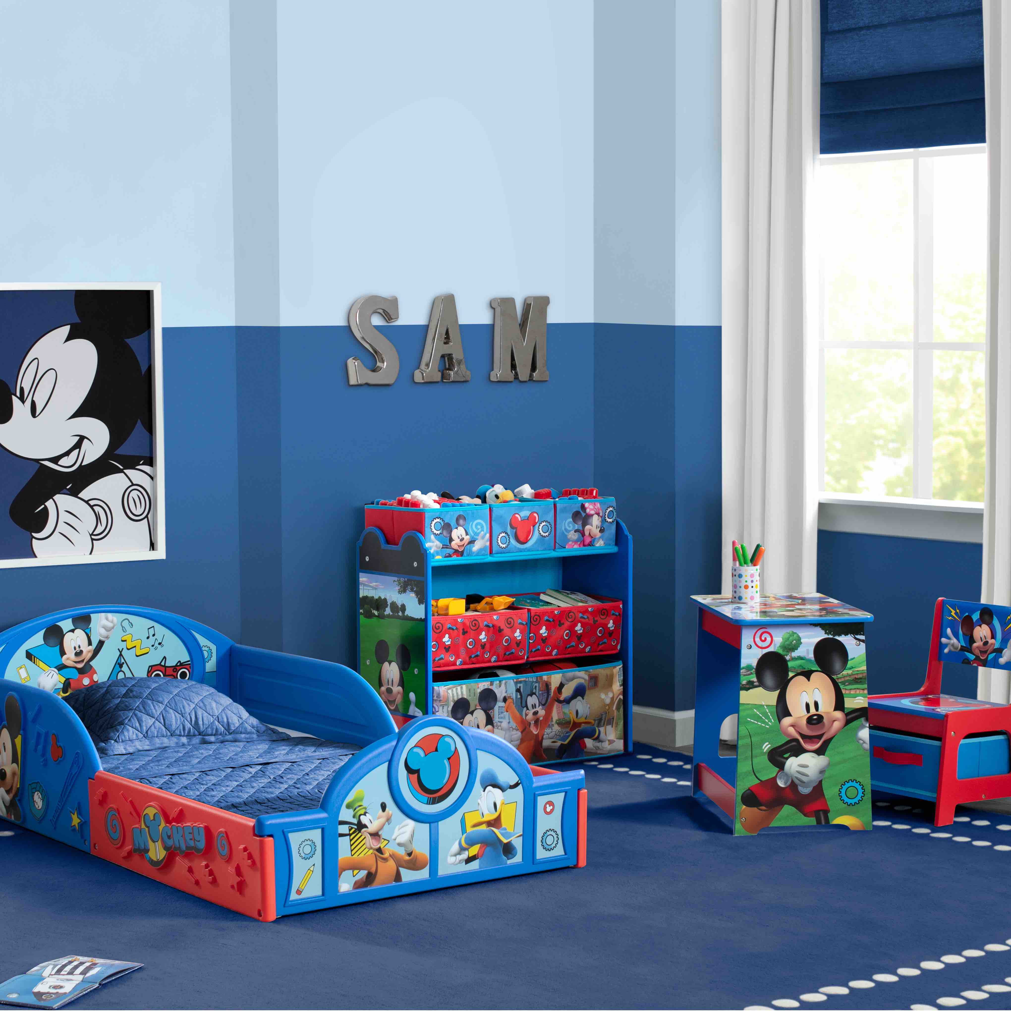 その他 Have a seat + mickey family Disney Mickey Mouse 3-in-1 Car Seat + Booster Seat
