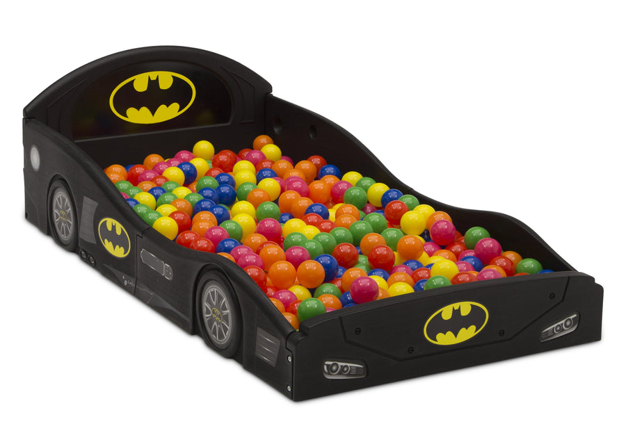 Batman (B1200) BB81401BT-B1200 4-Batman Batmobile Plastic Sleep and Play Toddler Bed