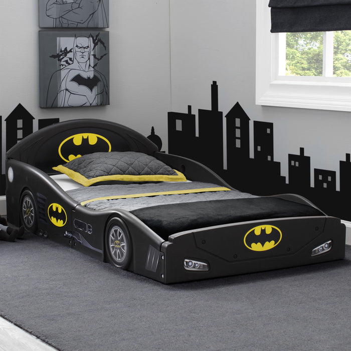  Batman (B1200) BB81401BT-B1200 0-Batman Batmobile Plastic Sleep and Play Toddler Bed