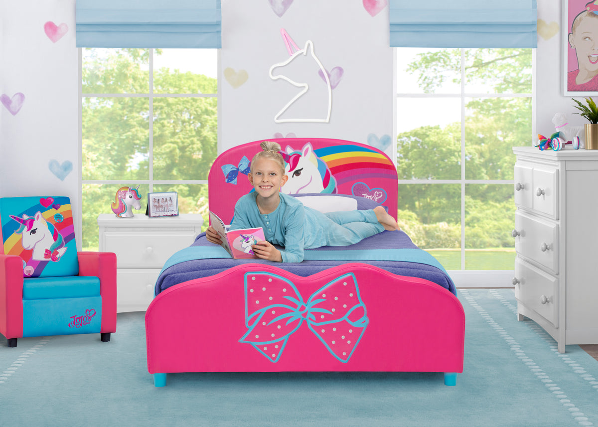 Delta Children JoJo Siwa Upholstered Twin Bed Jojo Siwa (1126), Room View