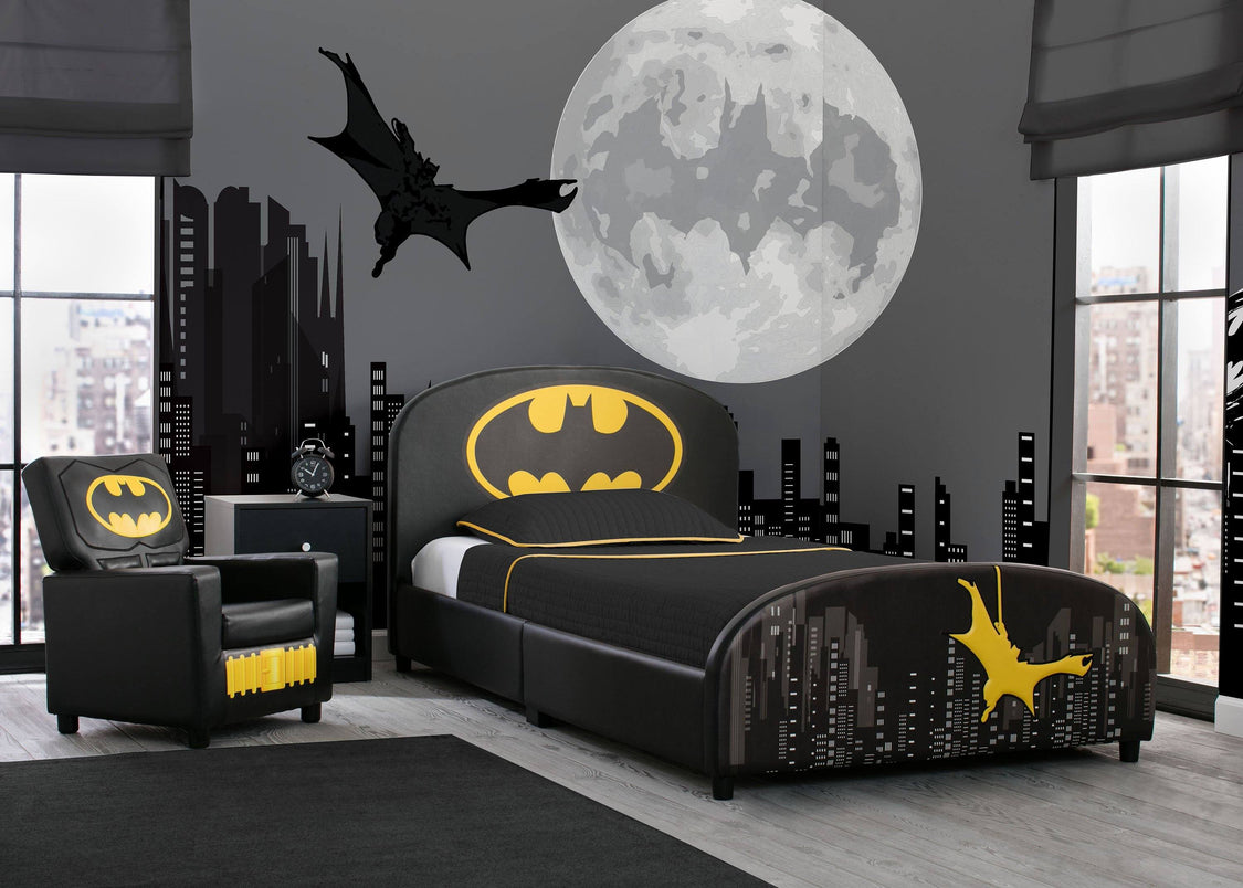 Delta Children Batman Upholstered Twin Bed Batman (1200)