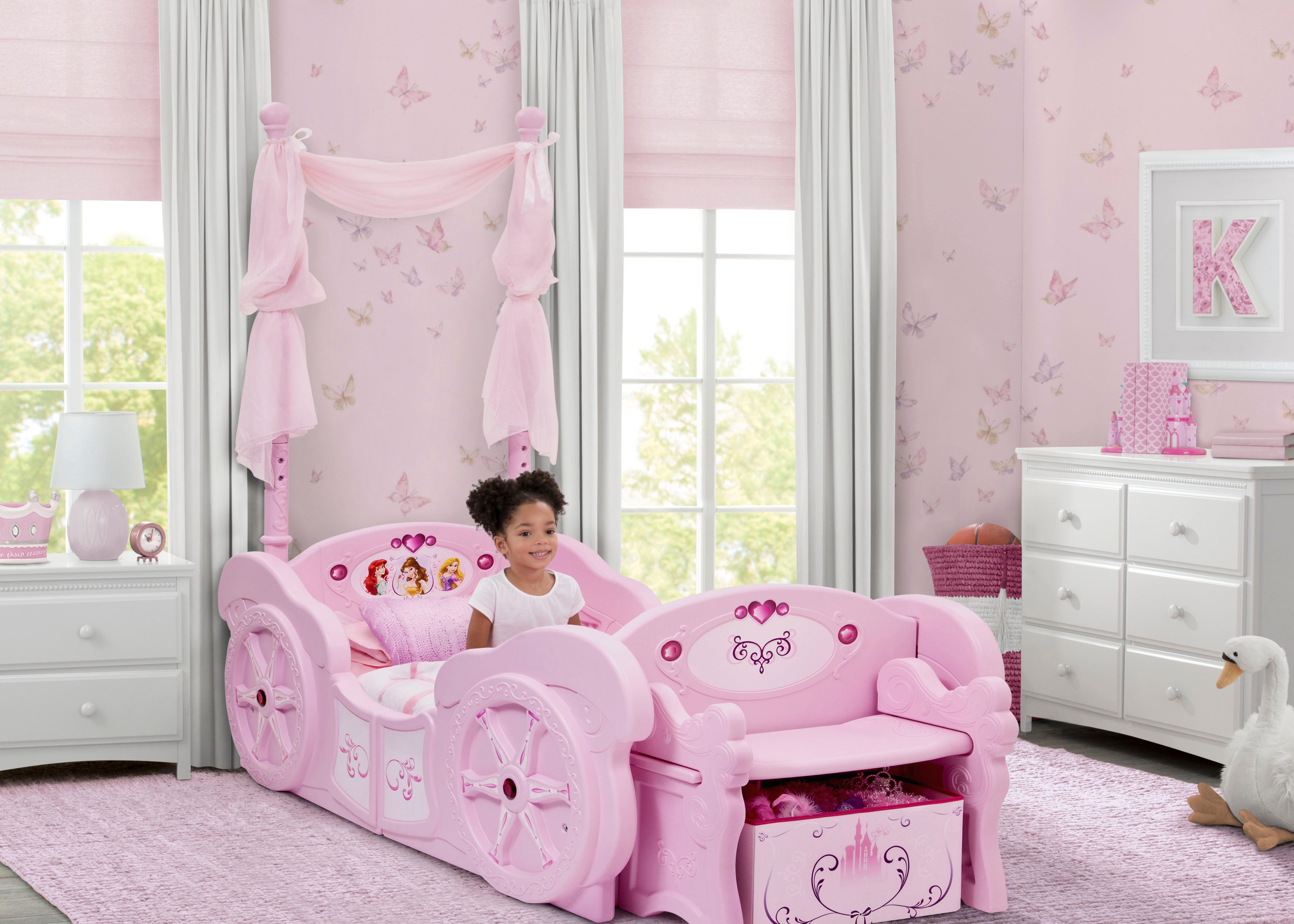 Princess Carriage Convertible ToddlertoTwin Bed Delta Children