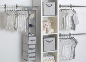 Delta Children Infant and Toddler Plastic Clothing Hangers, 100 Pack, White  