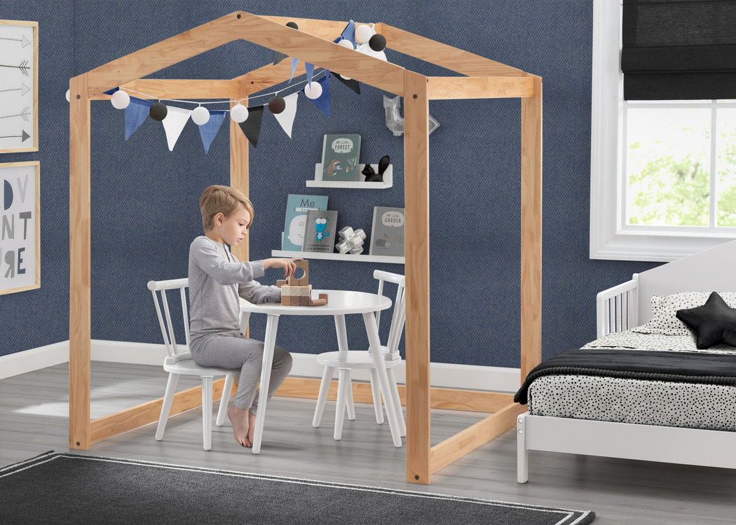 Delta Children Natural (746) Homestead Playhouse, Room View