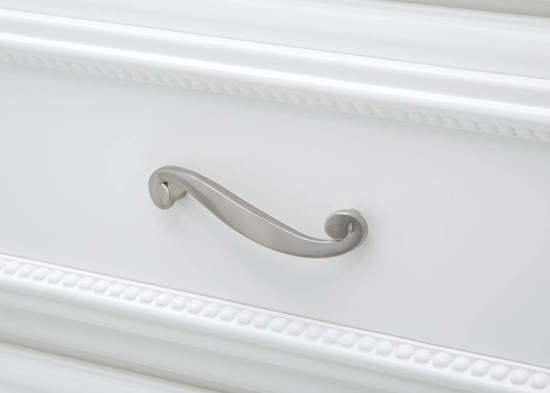 Simmons Kids Bianca White (130) Fairytale 7 Drawer Dresser with Changing Top, Detail View 2