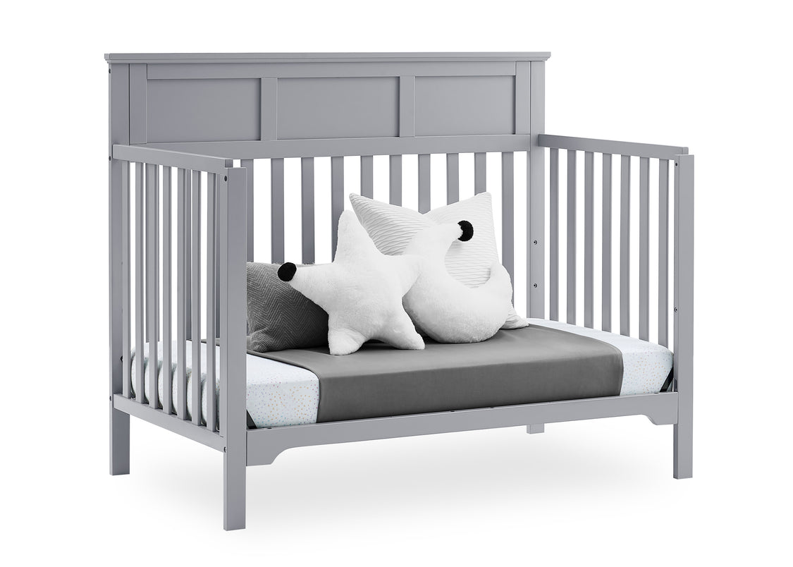 Grey (026)