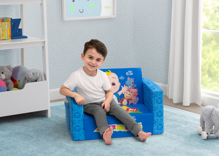 CoComelon (1224) 1-CoComelon Cozee Flip-Out Chair - 2-in-1 Convertible Sofa to Lounger for Kids
