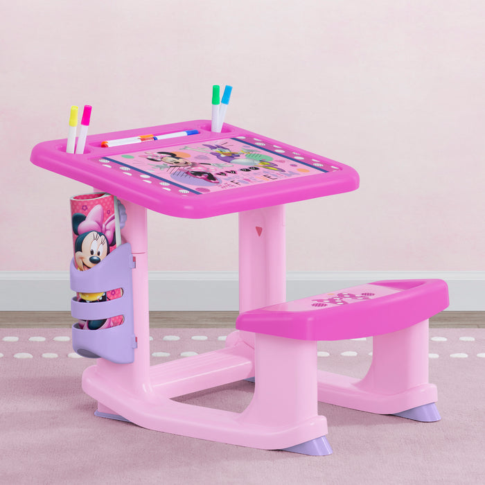Minnie Mouse (1063) 2-Minnie Mouse Draw and Play Desk
