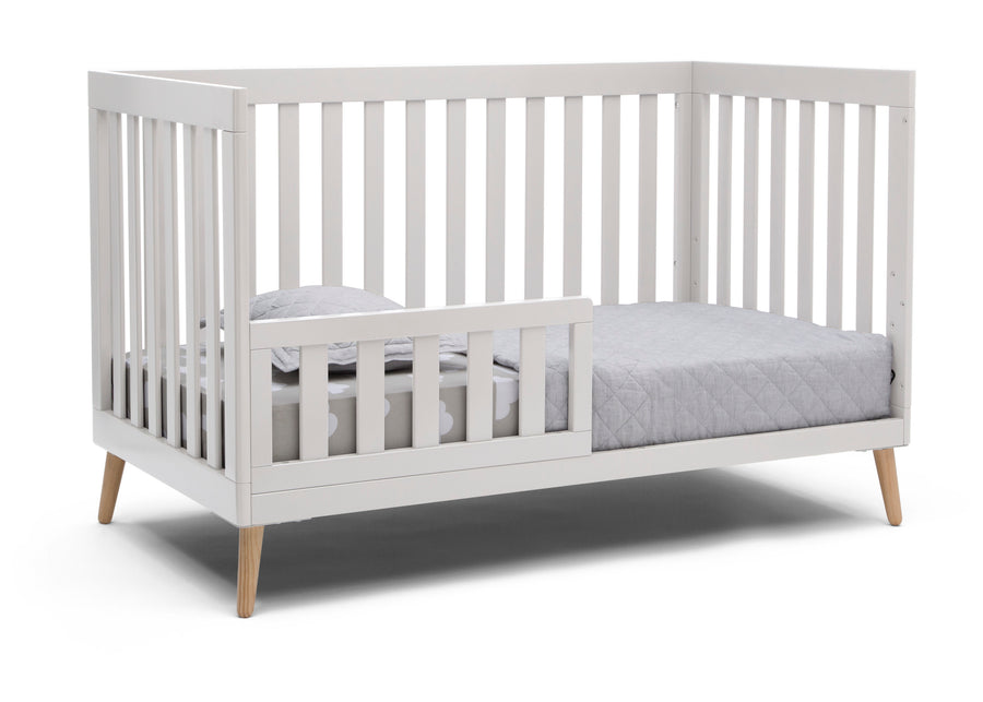 Bianca White with Natural (123) 4-Madison 4-in-1 Convertible Crib