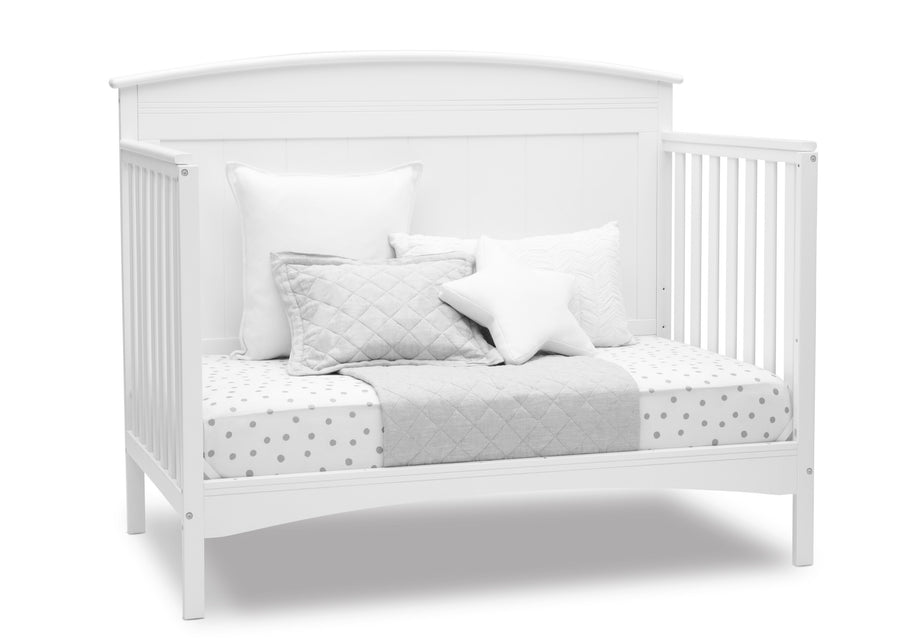 Bianca White (130) 4-Archer 4-in-1 Convertible Crib