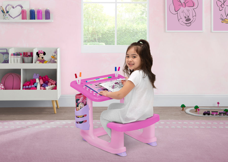 Minnie Mouse (1063) 1-Minnie Mouse Draw and Play Desk