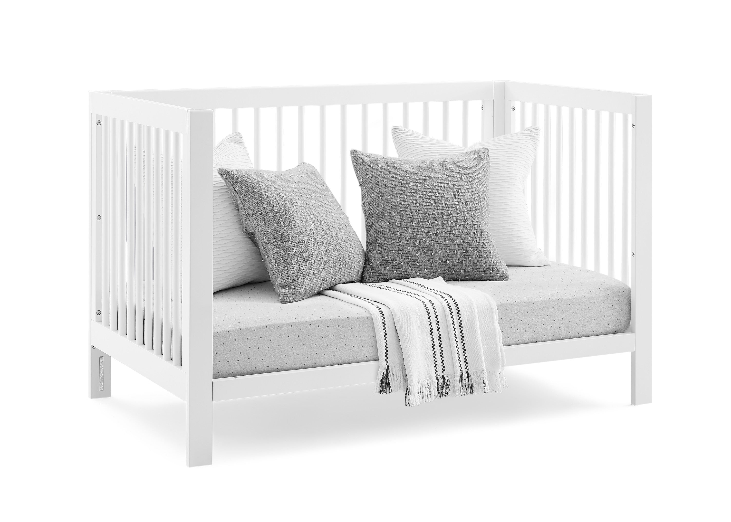 babyGap Charlie 6-in-1 Convertible Crib - Delta Children