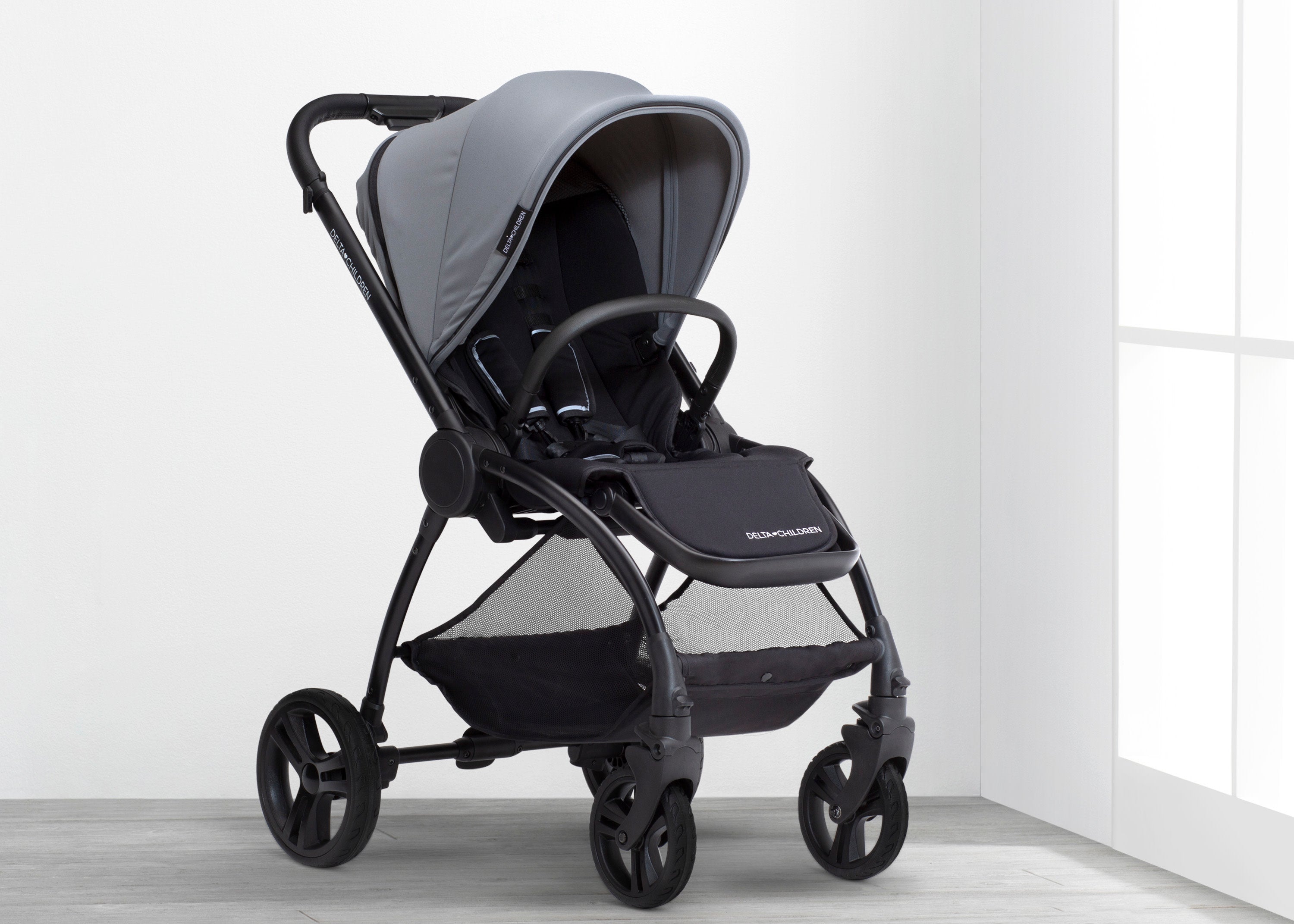 Revolve Reversible Stroller - Delta Children